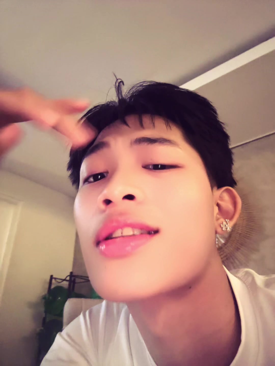 @AKX3.