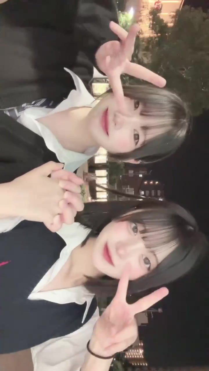 @世奈