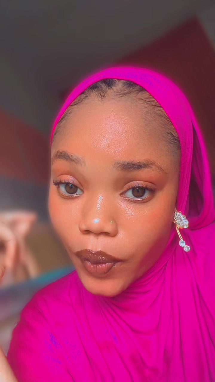 @Nazzybeautytouch 💄🥰