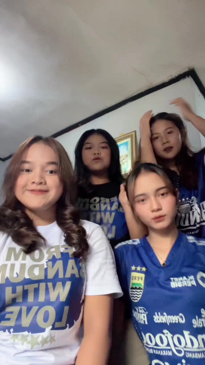 @raisaaaaa