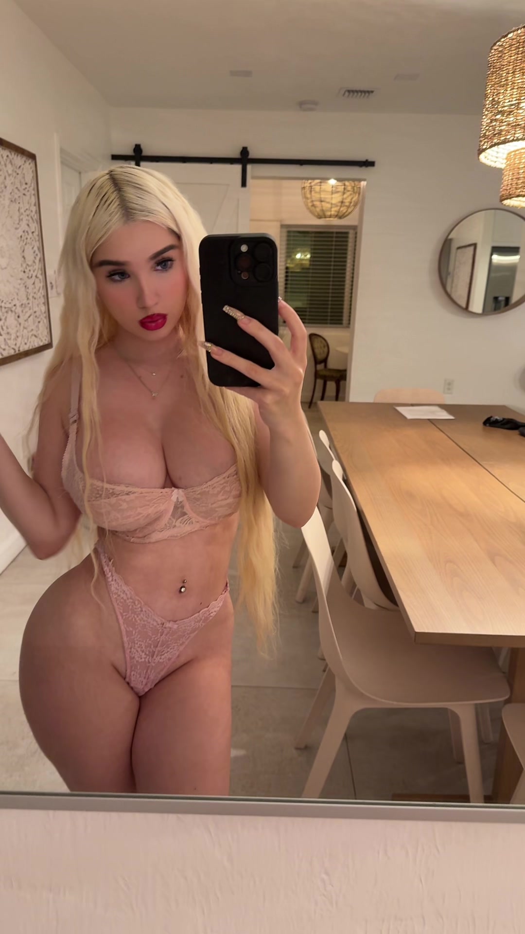 @Insta @bby.gabrielaxo