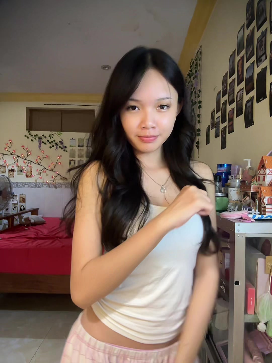 @HONGENG (ហុងអេង)