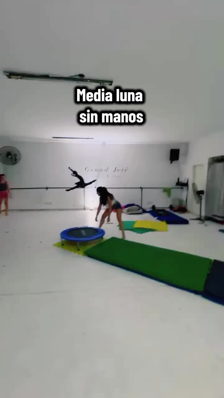 @Grand Jeté Studio