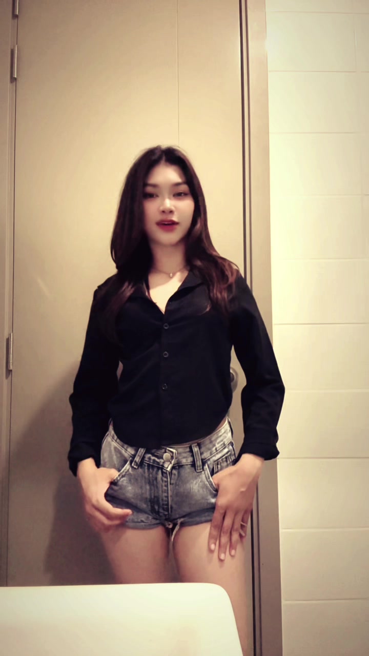 @Na_Nareerat