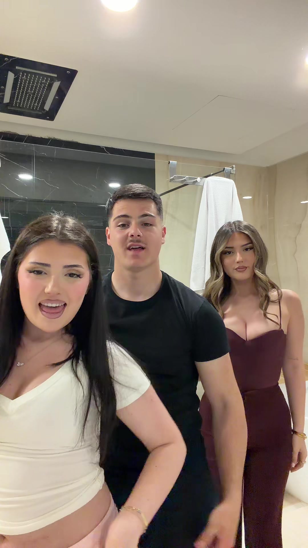 @viola