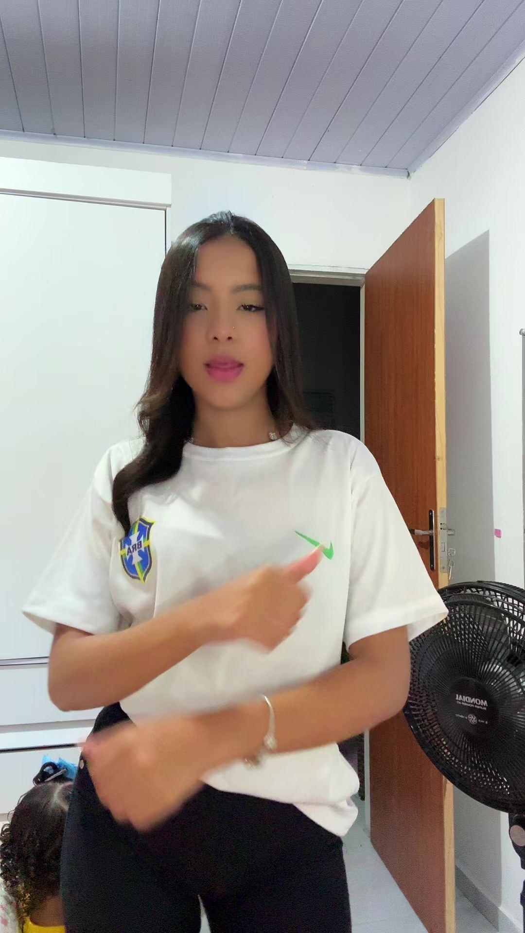 @Mayara