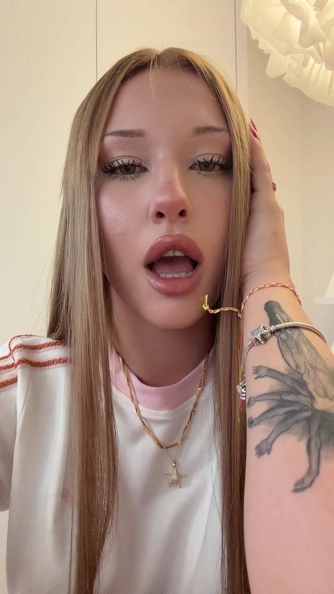 @Begoski ᥫ᭡.