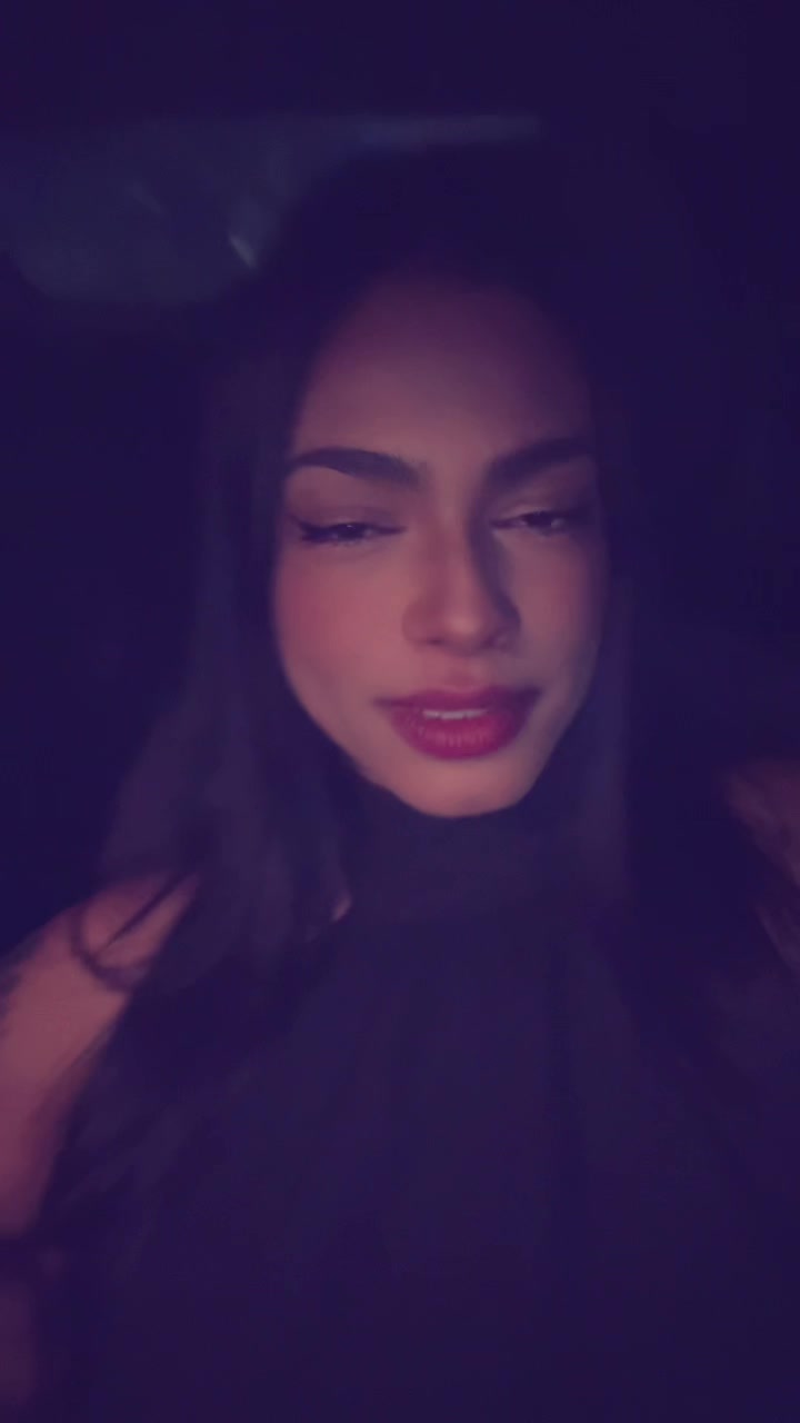 @Julia Mendes