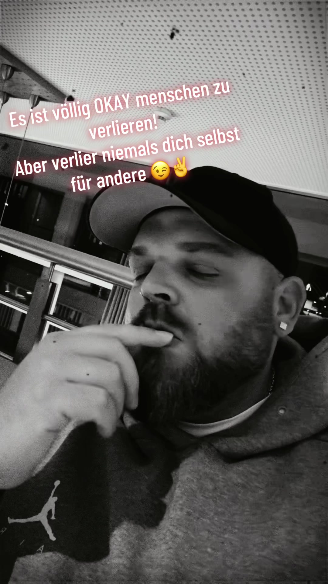 @SaschabeeeausW