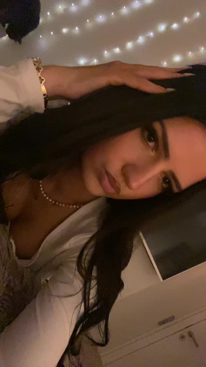 @𝓵𝓪𝓻𝓪