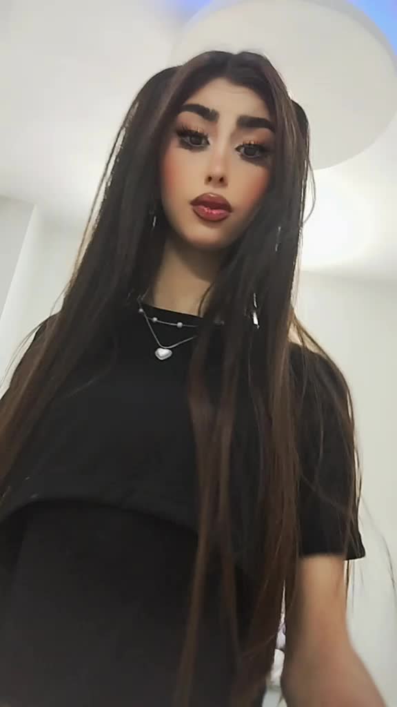 @niyoshafadavi