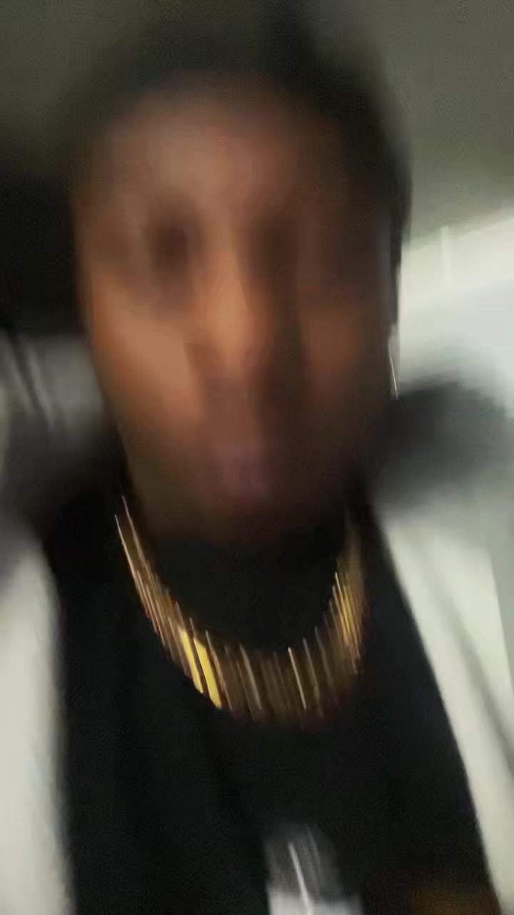 @Keandrejuslivin