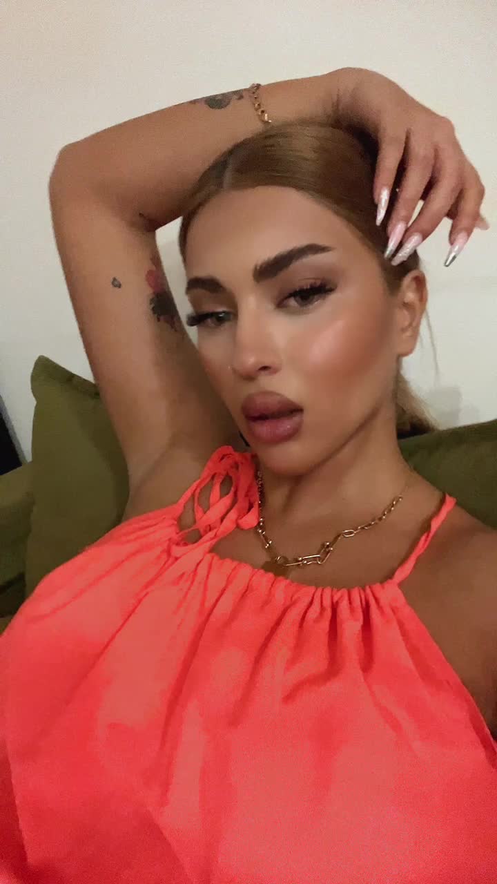 @adrina_heydarii
