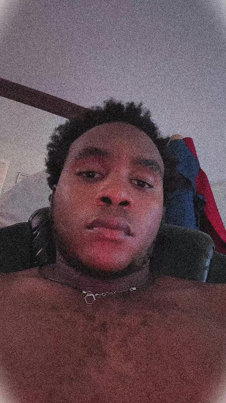 @DJAMADOR