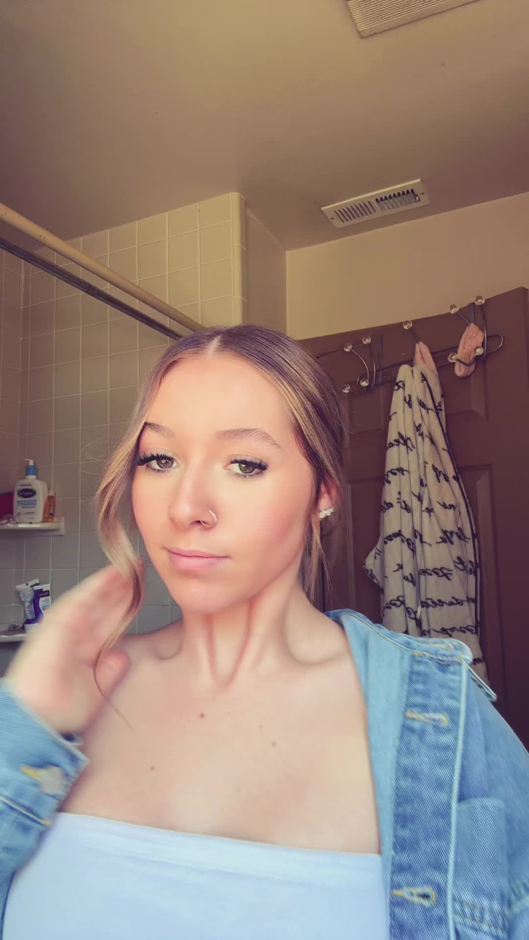 @👸🏼