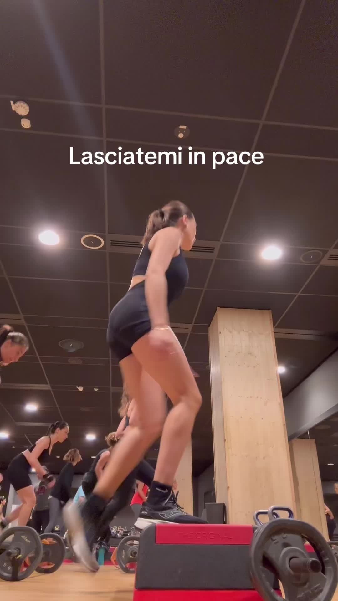@angelatosi__