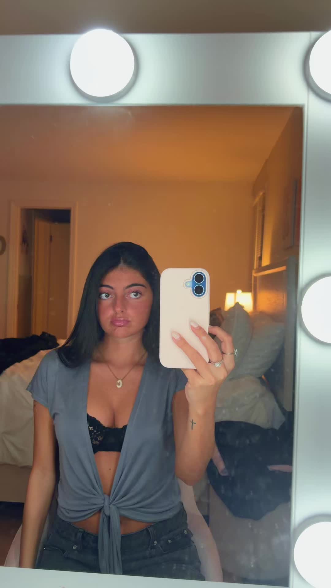 @chrissy