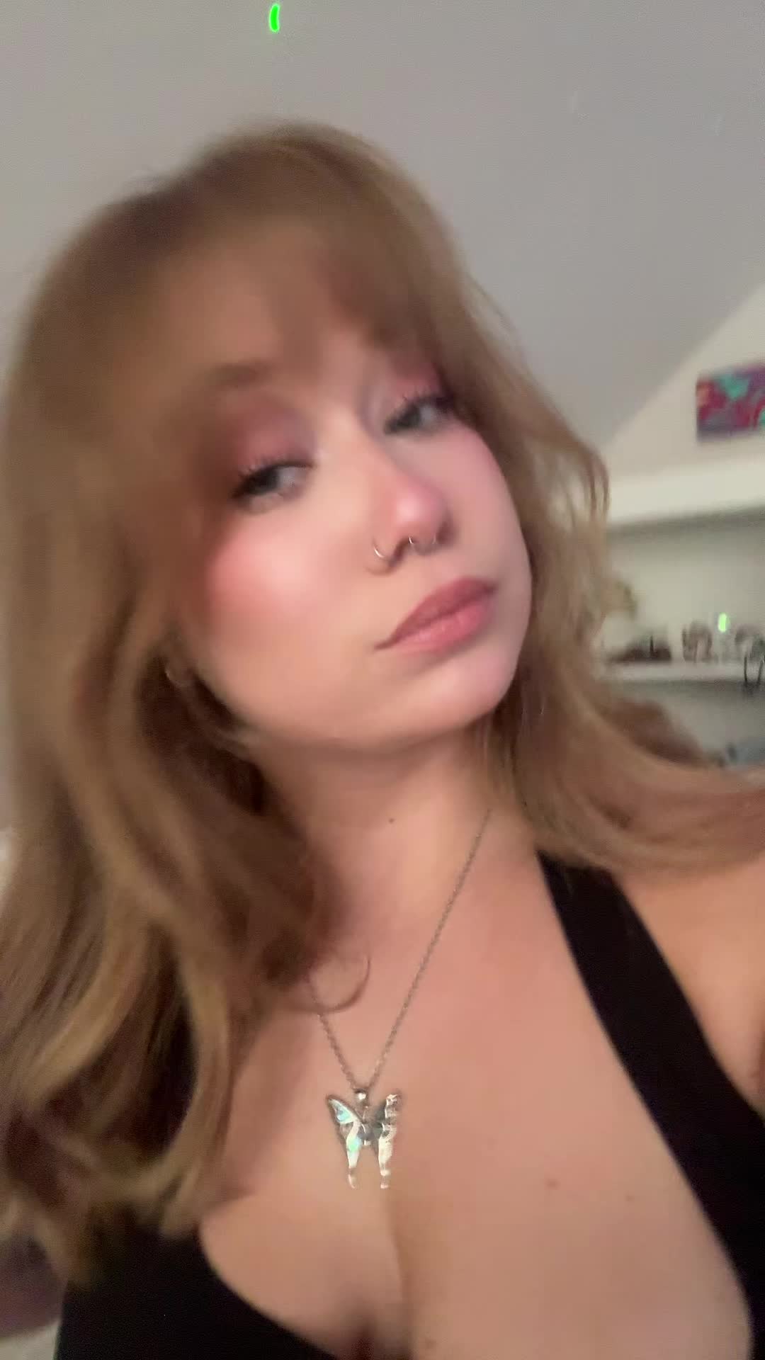 @Laur <3