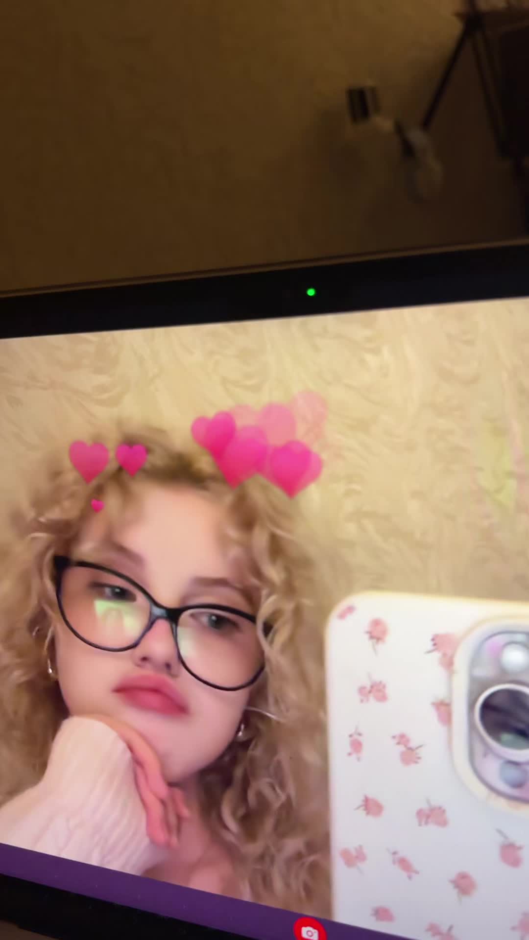 @рия вэсликс <33