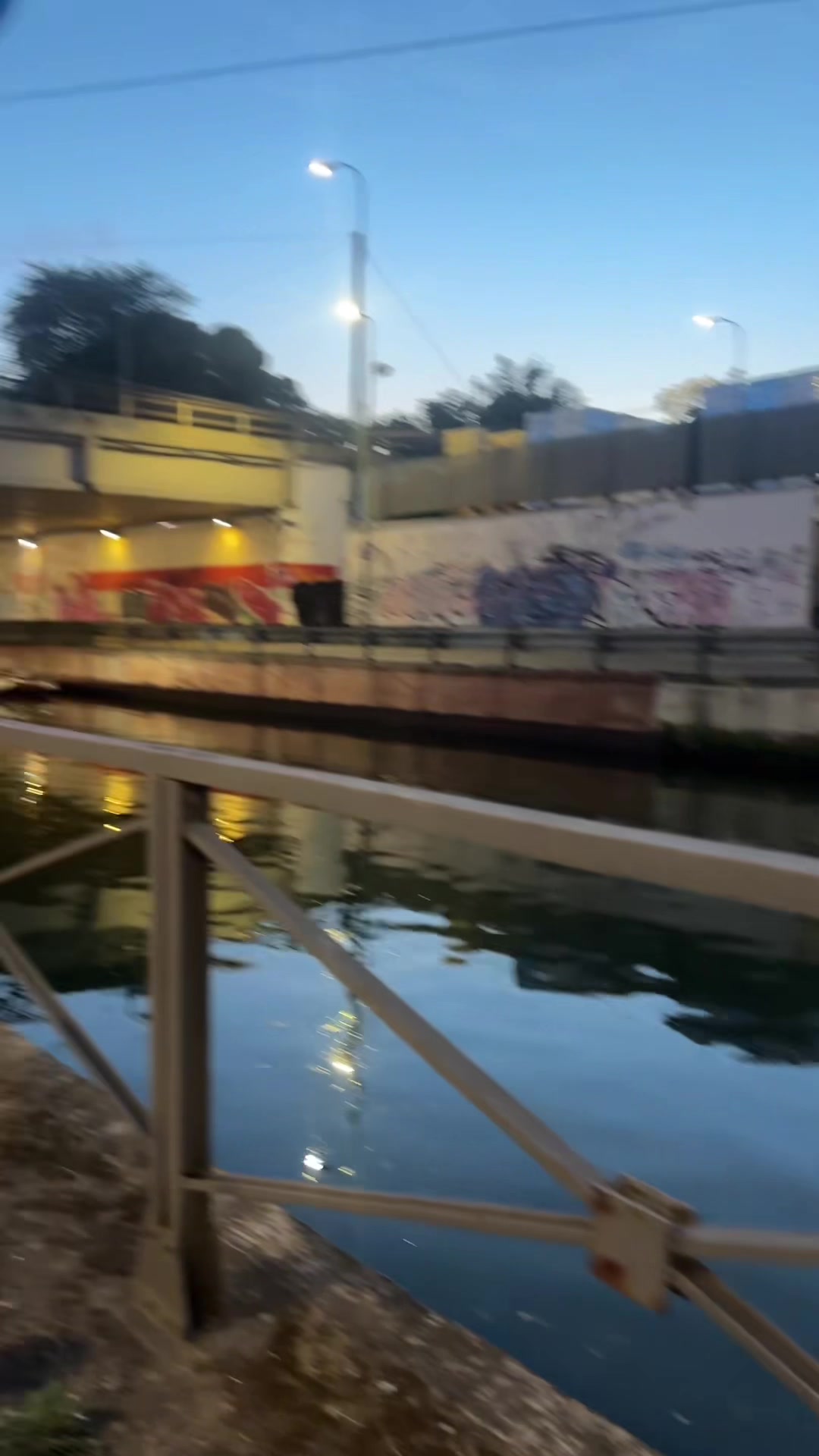 @蘭 𝙻𝚊𝚗 𝚅𝚢🪽