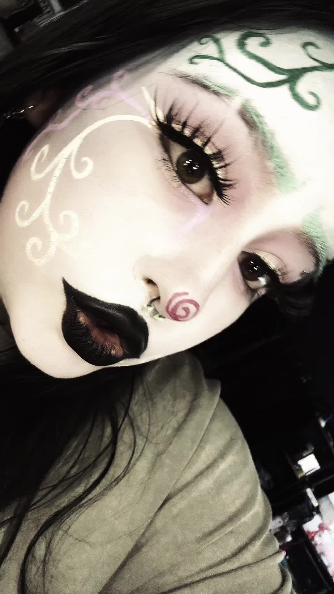 @lil_dragon666(qp) 😝