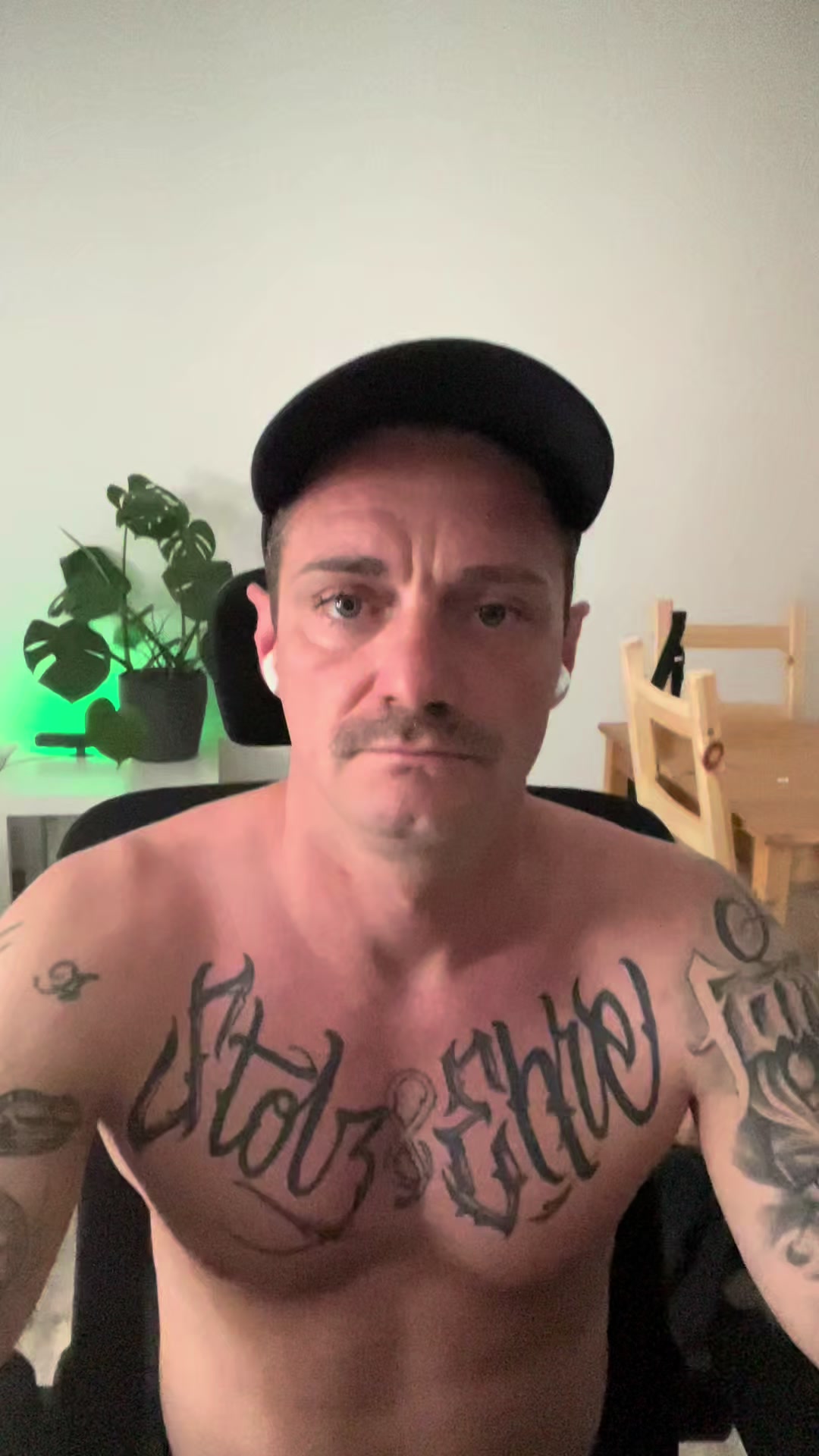 @MakUncut