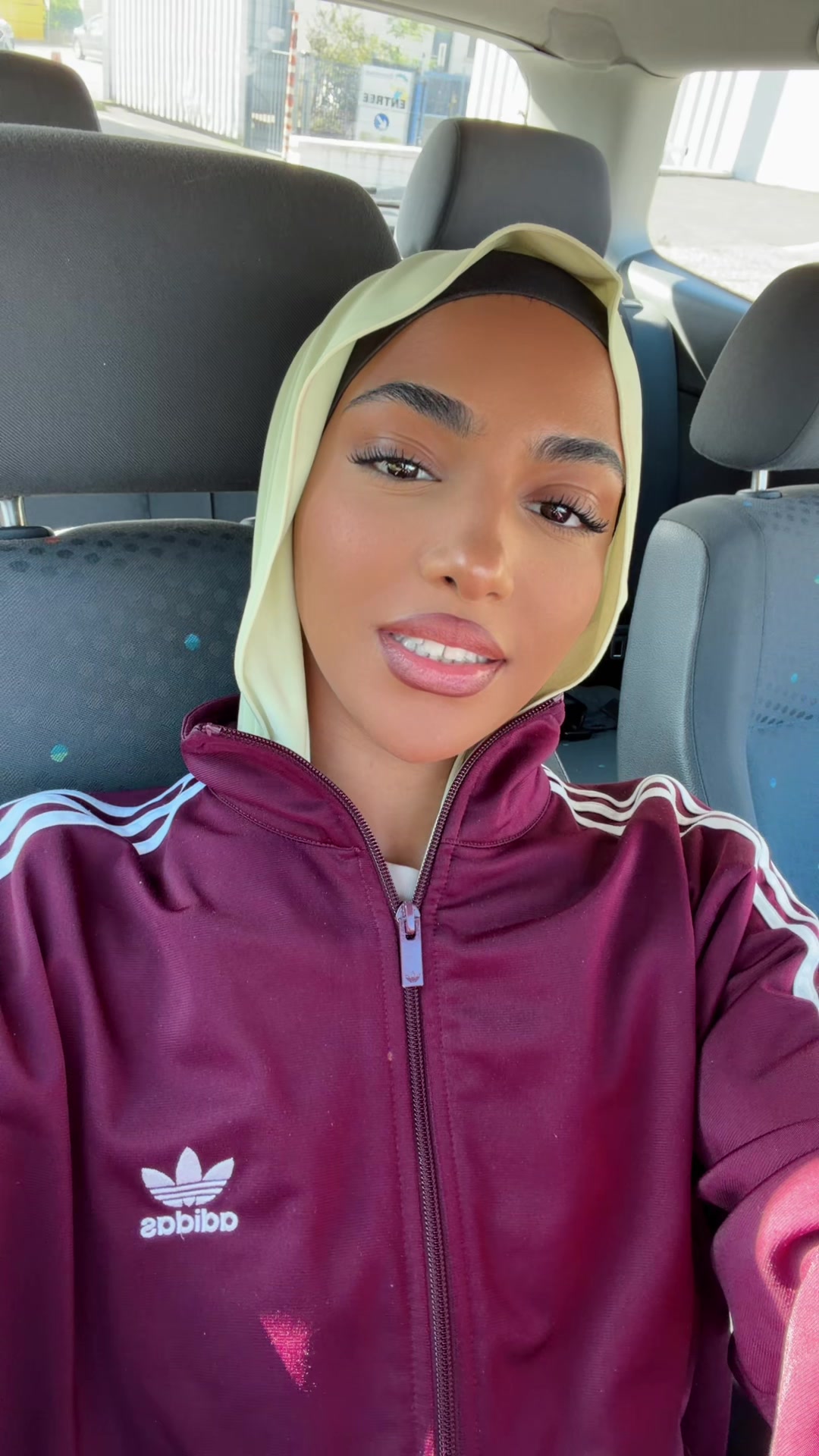 @takk_zz 🌸