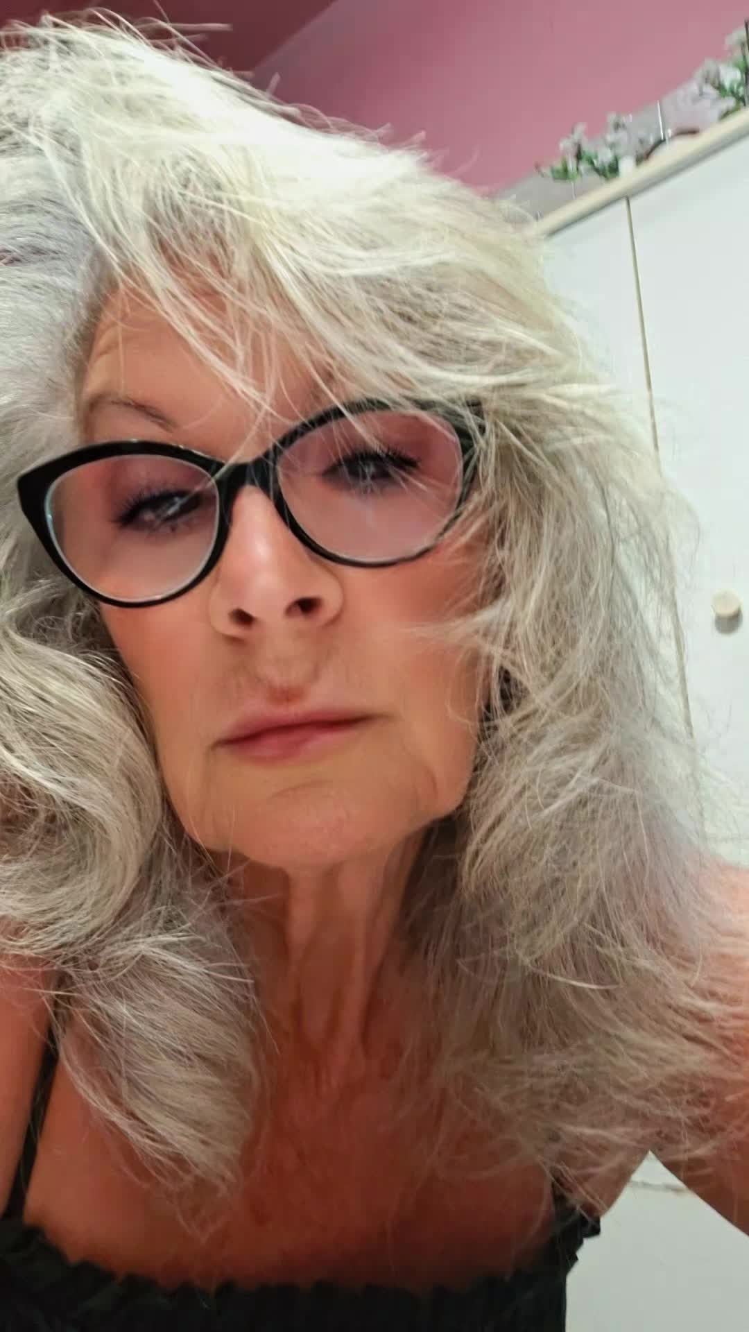 @👑Gina 👑