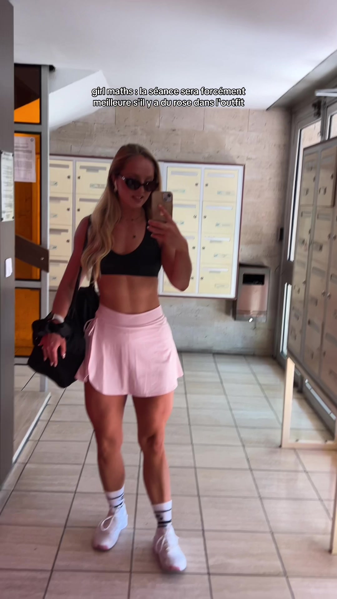 @H&Eacute;L&Egrave;NE☀️