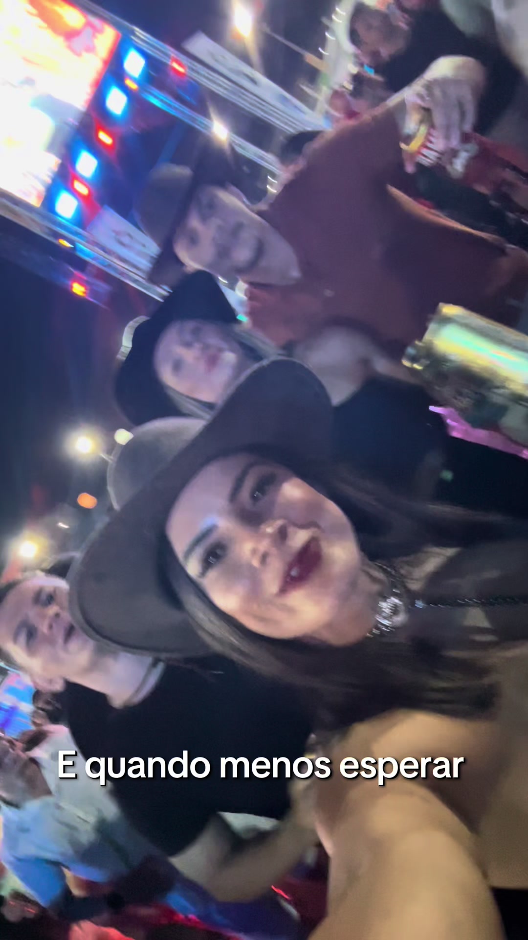 @Paula Vanessa