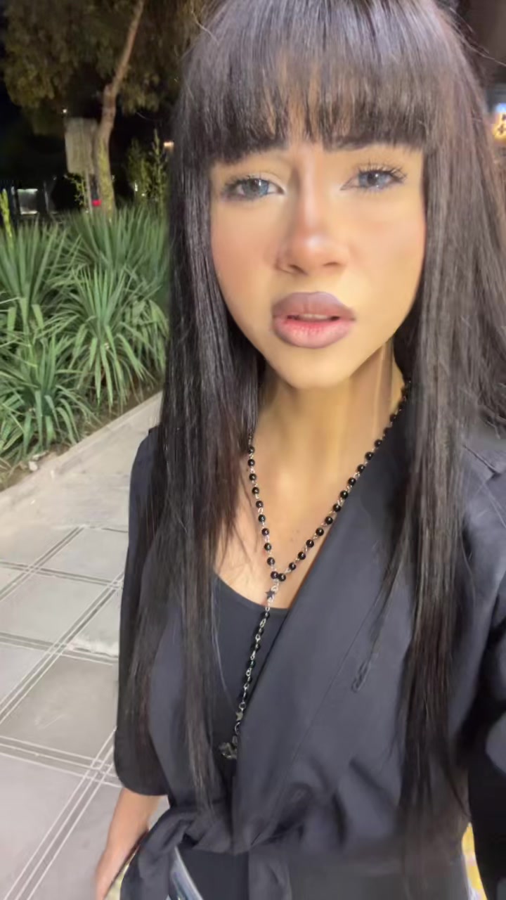 @Kiana8k