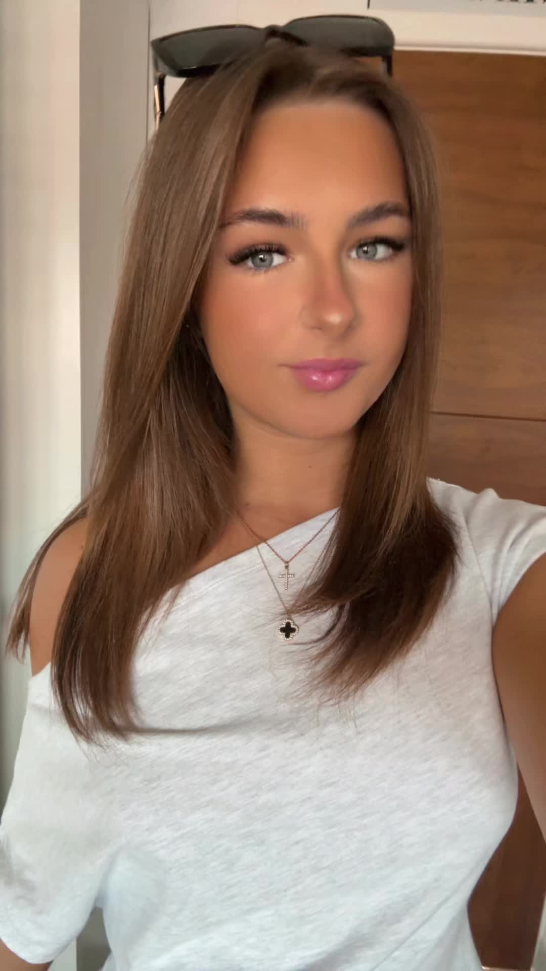 @minela