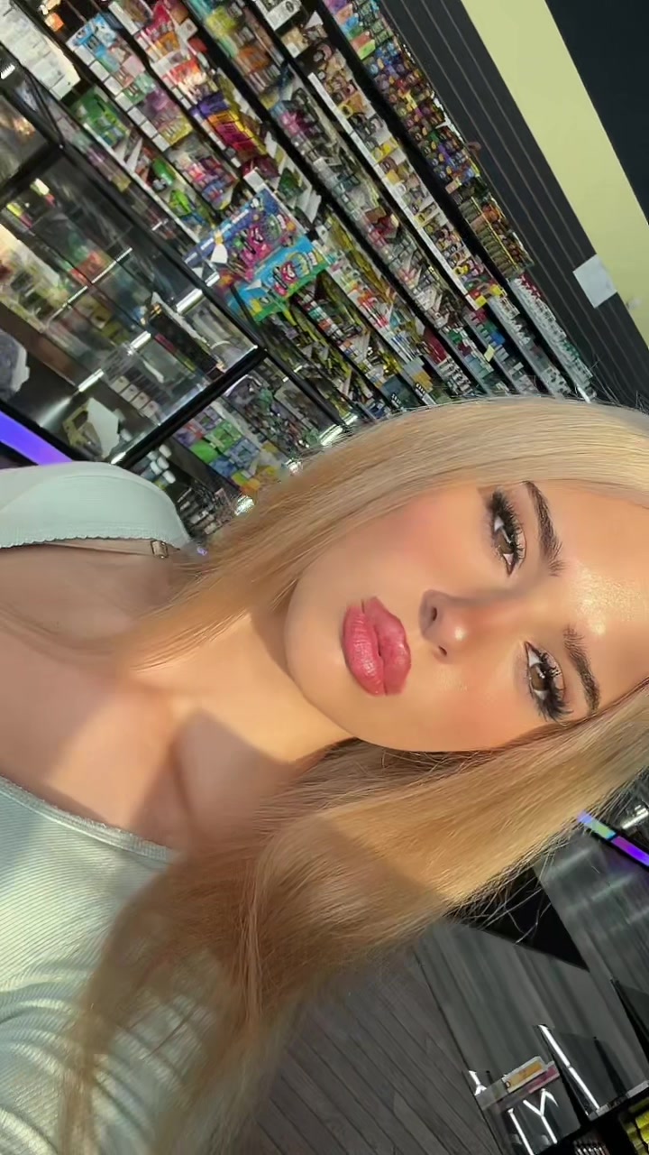 @Angelina