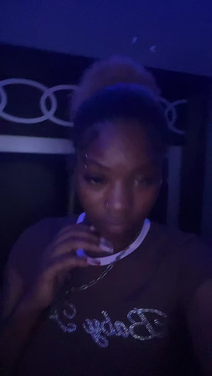 @Itsziahwiththe2gens