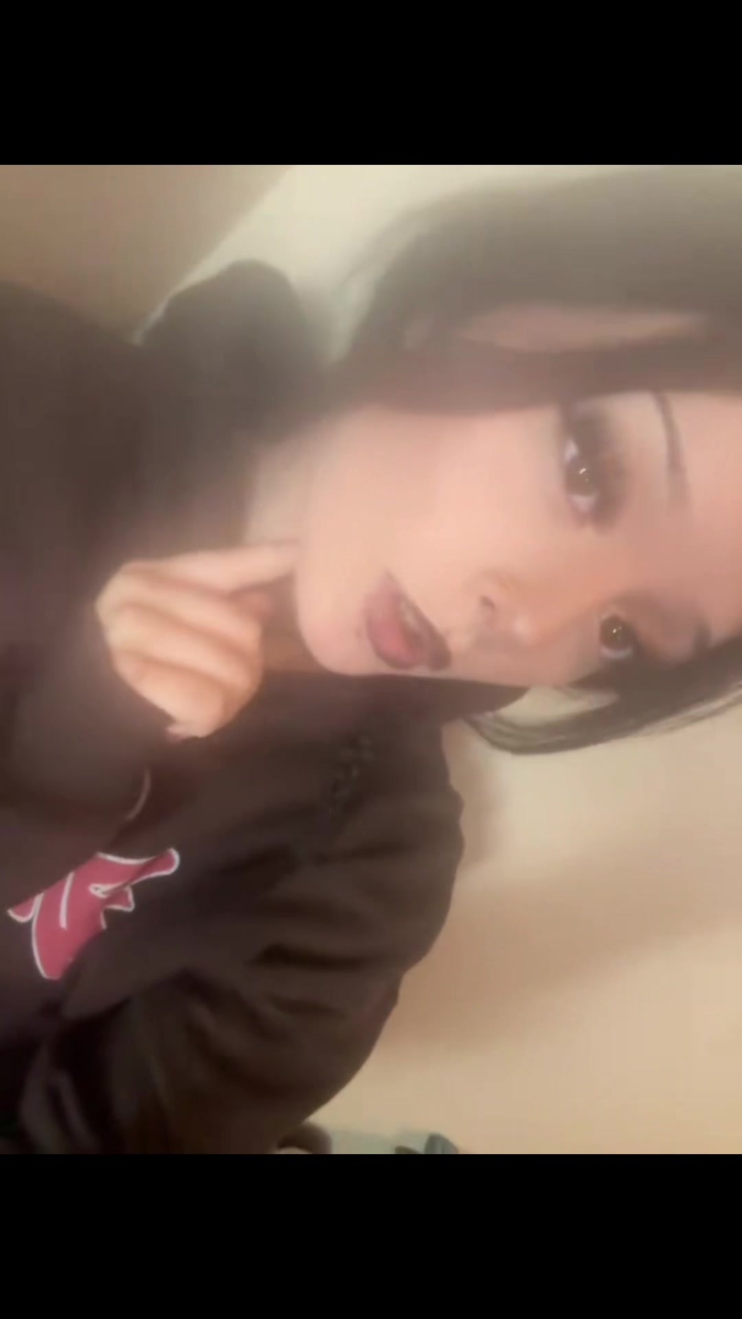 @keelyferrari