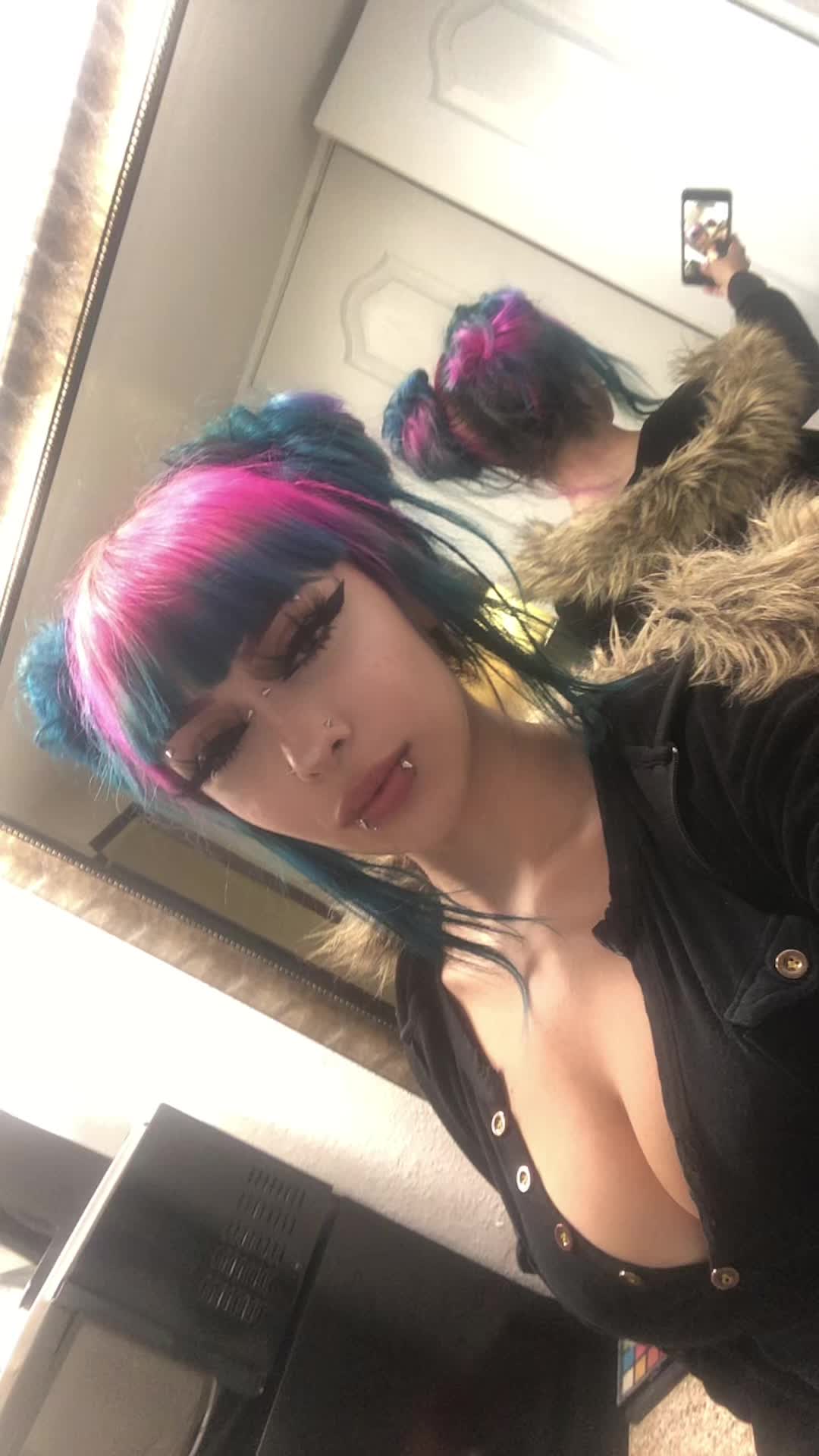 @Jessalyn
