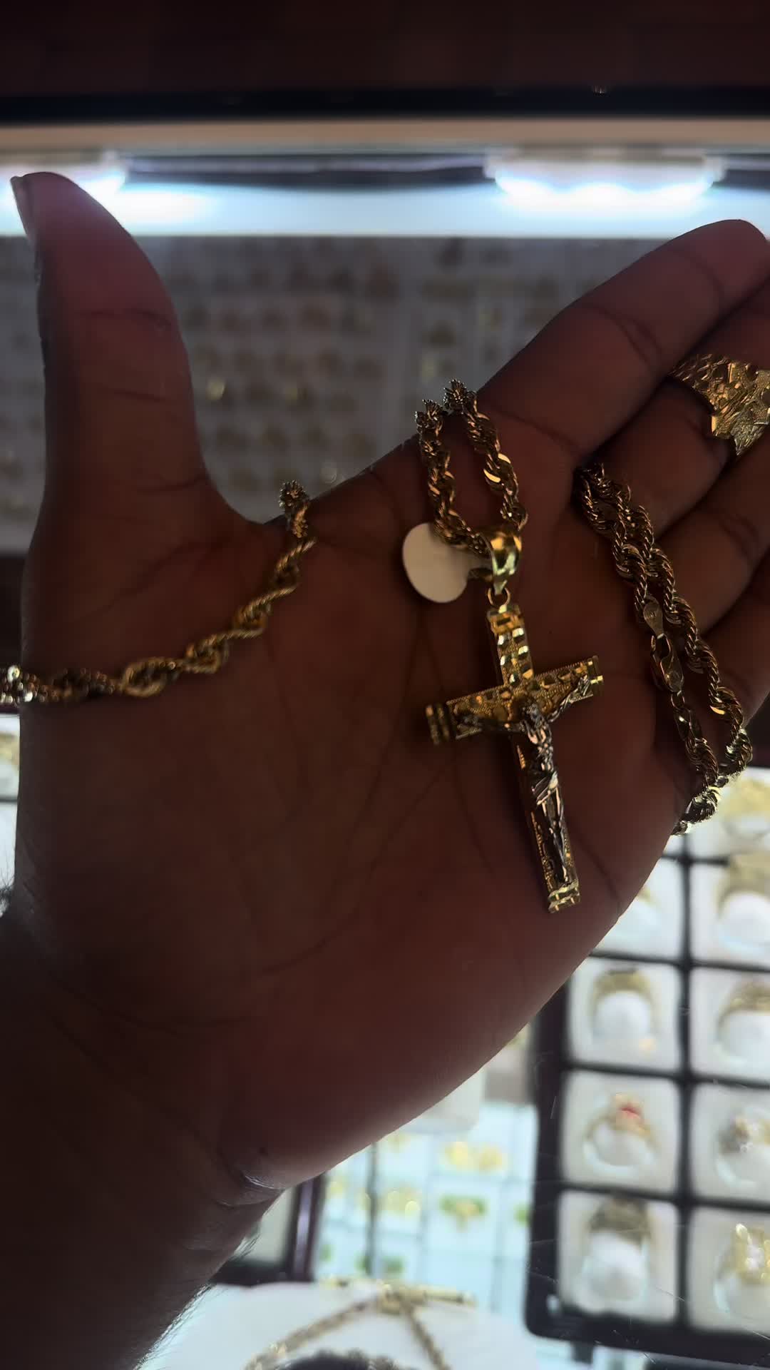 @AliJewelers