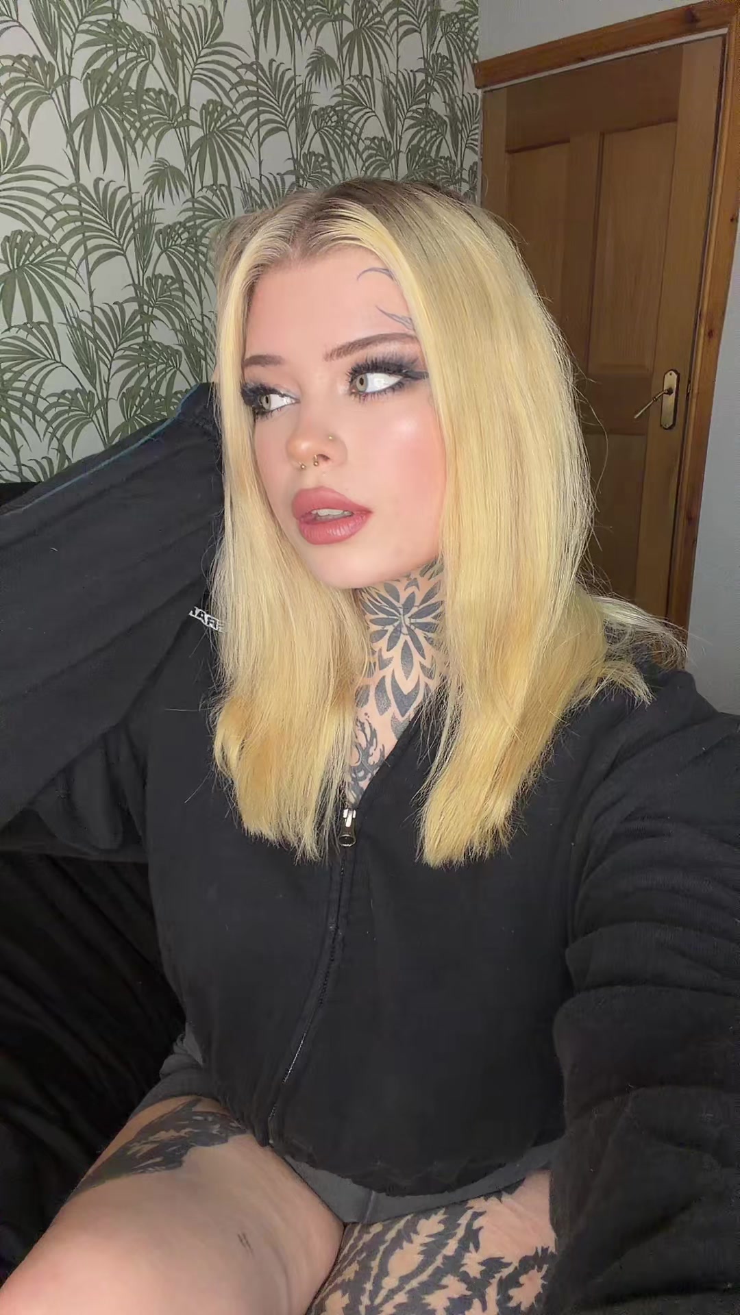 @user75877785660