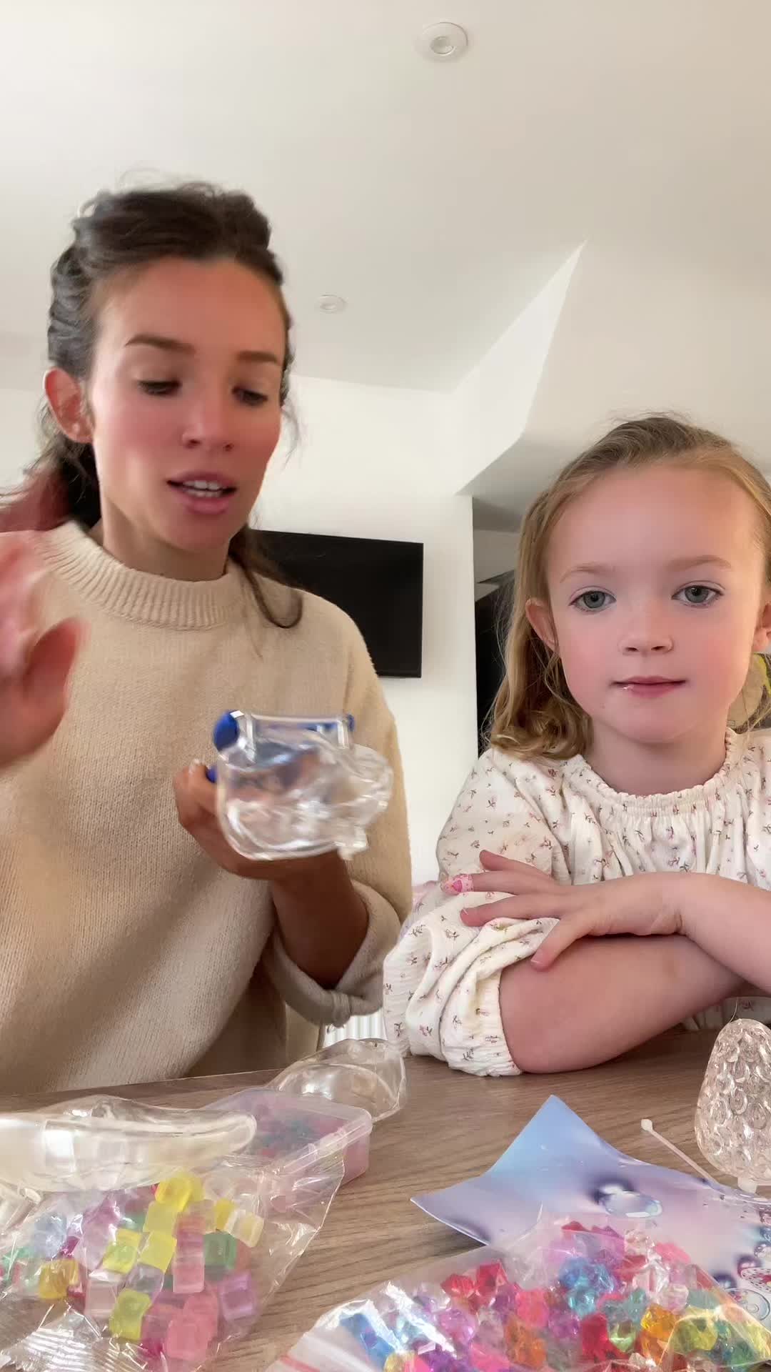 @Elliepaige3