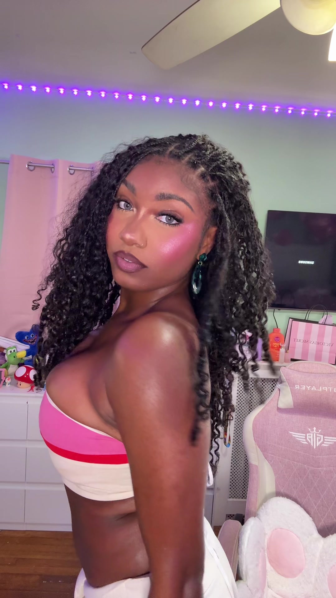 @𝙕𝙄𝘼𝘼🦋💍