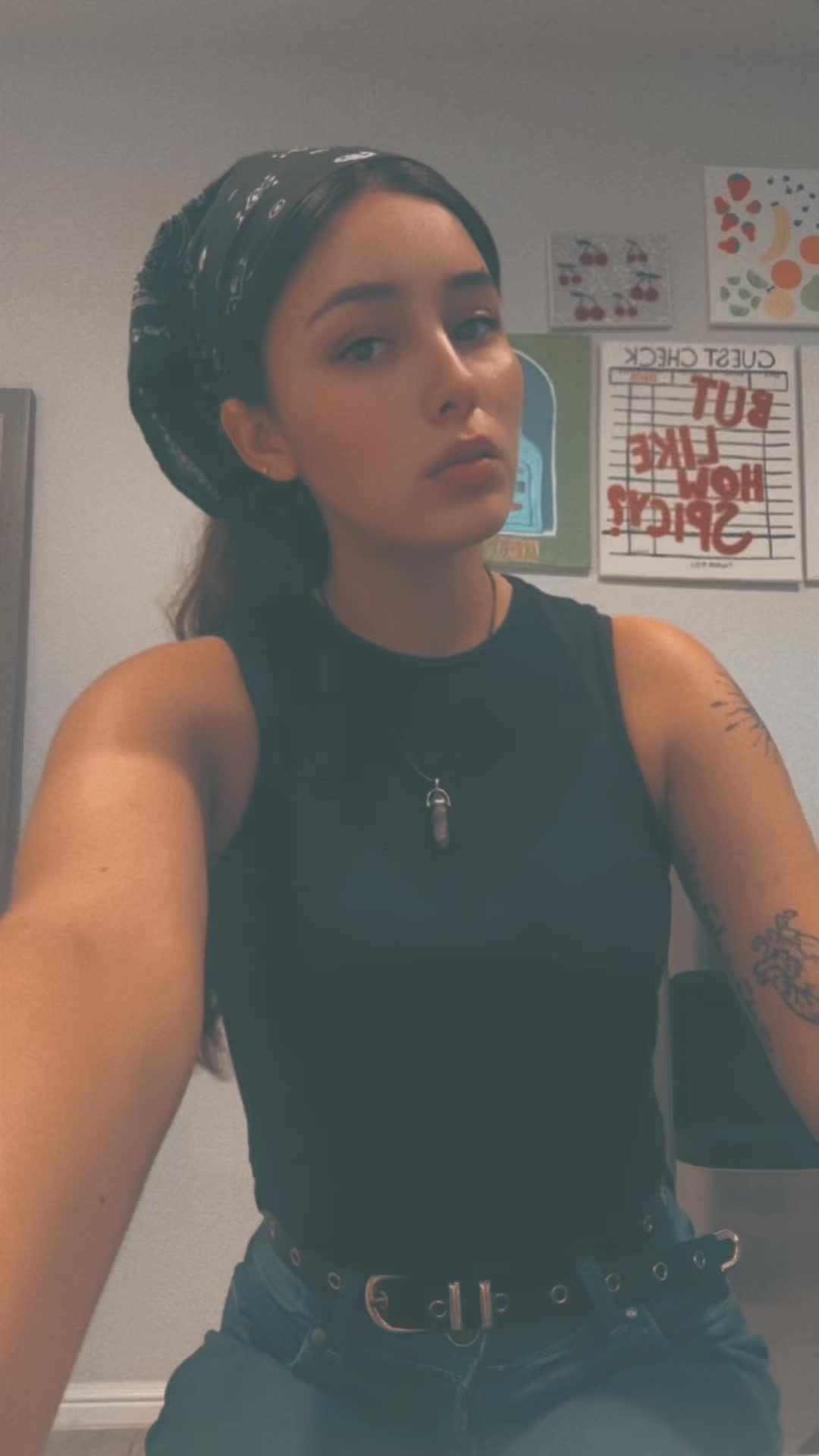 @Mia