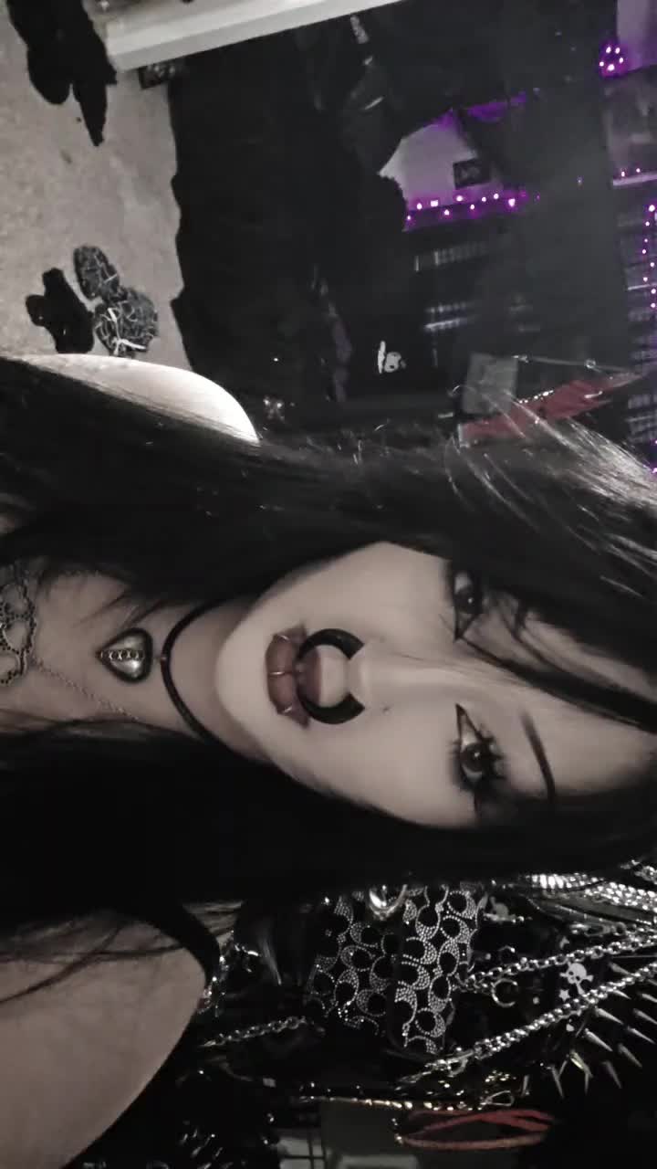 @โงโฅ๐๐ข๐ฏ๐ฐ๐ข๐ญ๐ฅ๐ฌ๐ซ๐ขโฅโง