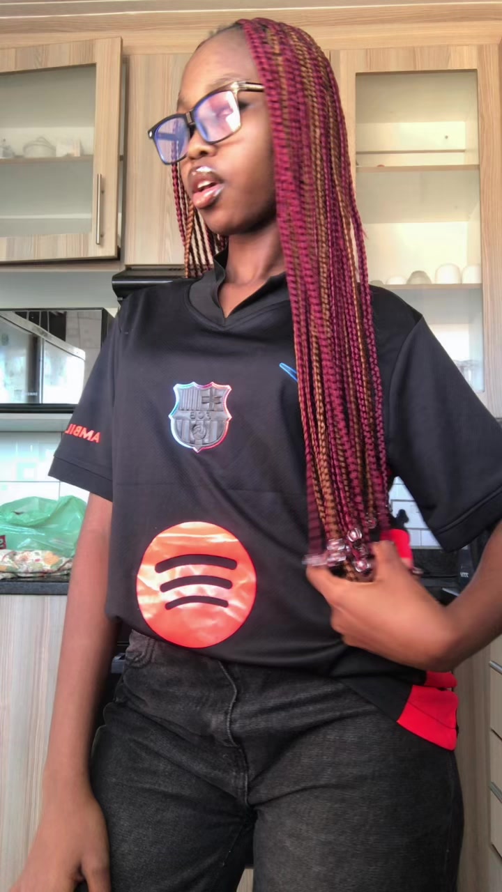 @Lisa Molosiwa 🍒