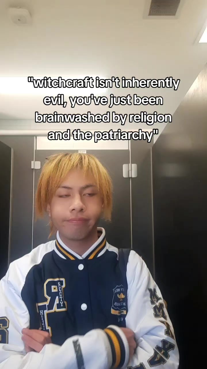 @divinebrat𓋹