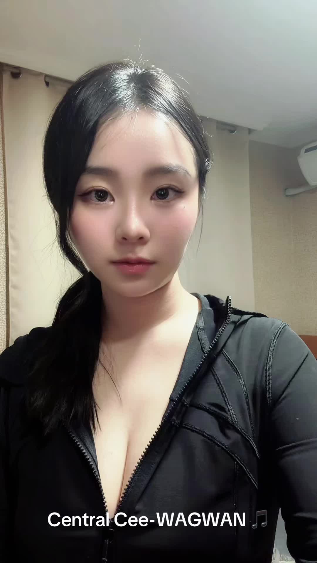 @Sallita