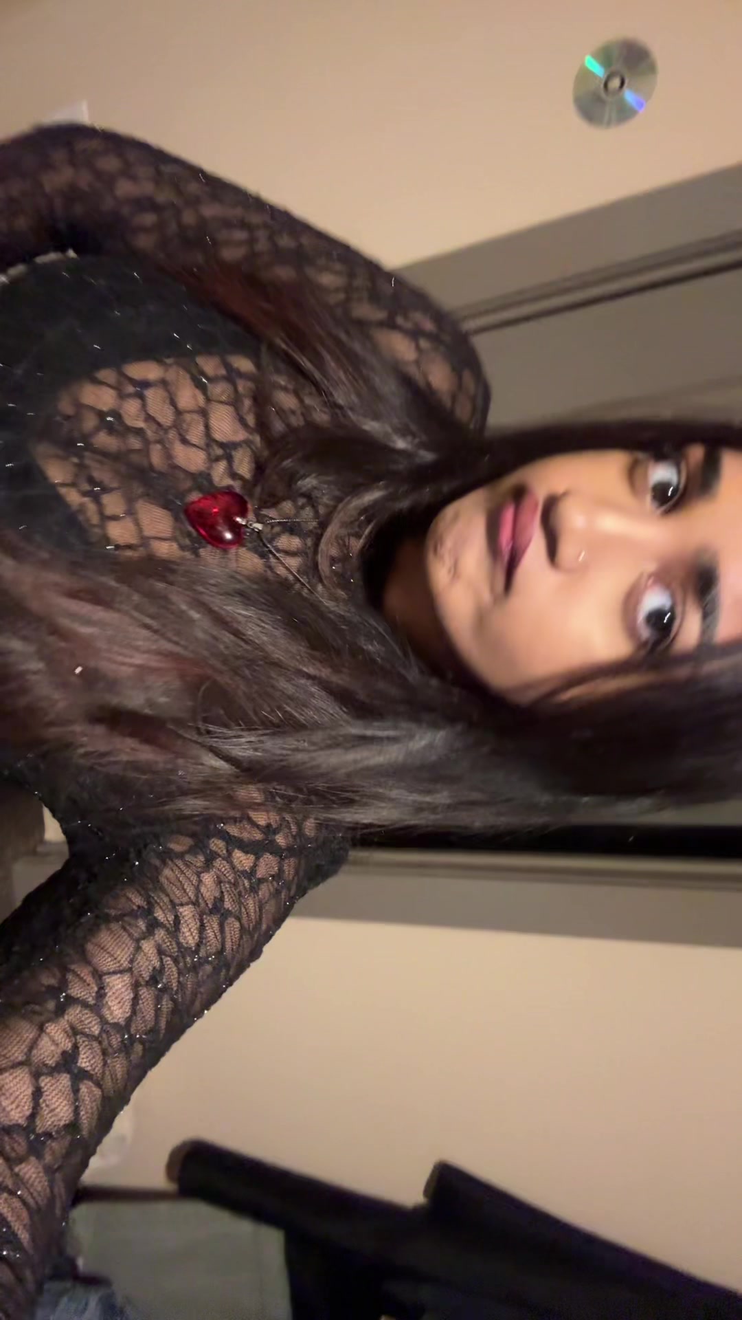 @anika
