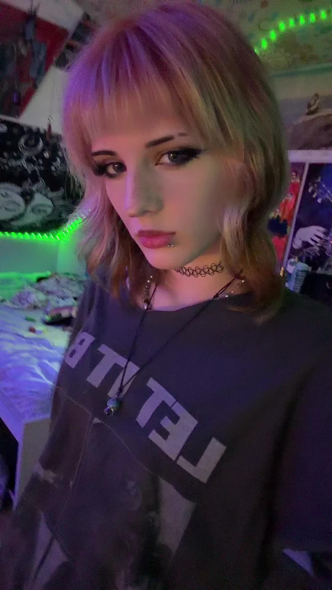 @ava ☆🪬🚬