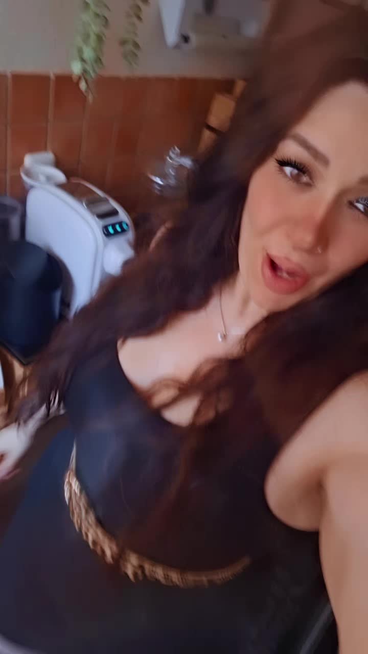 @𝑀𝑒𝓇𝓎🐆💋🖤👑