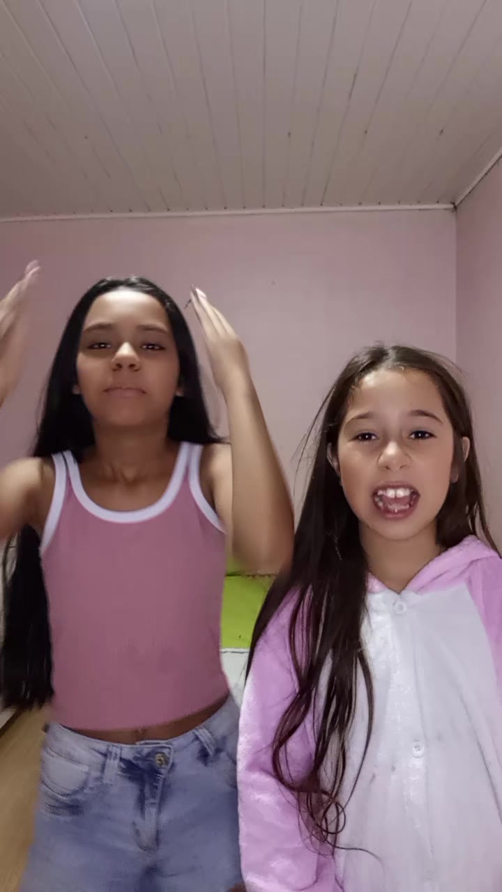 @Nathaly e Nat&aacute;lia ❤️