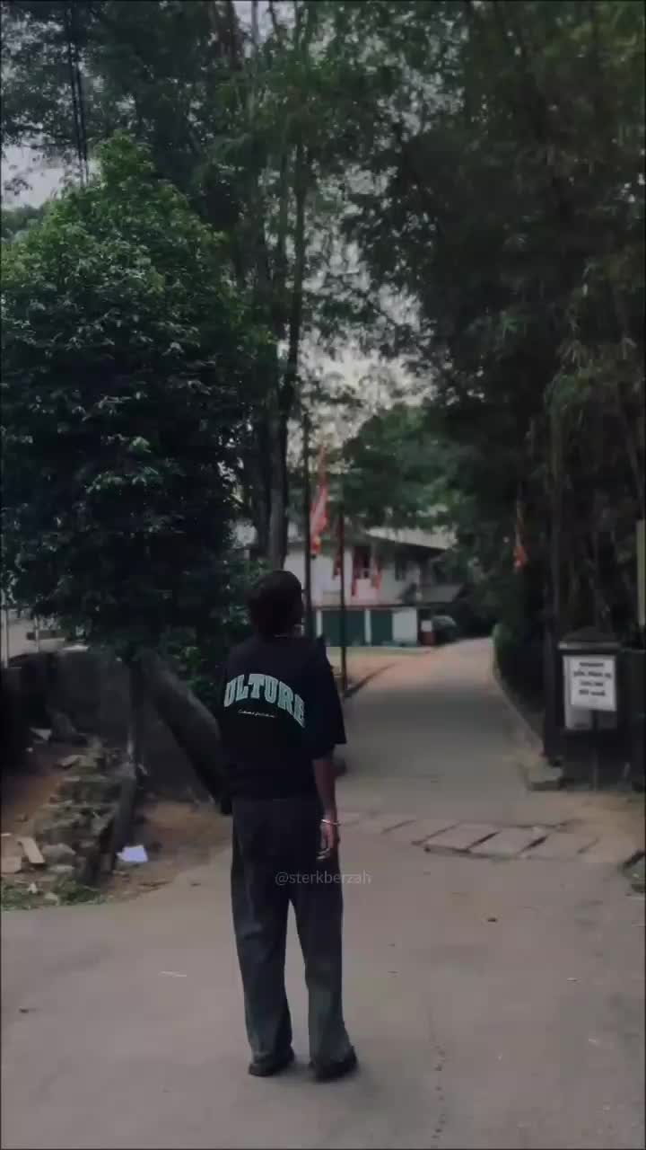 @๐ธ..